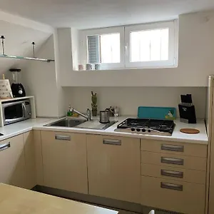 La Casetta Di Via Verona Milano