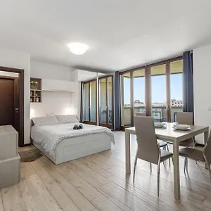 Privato Garibaldi Milano